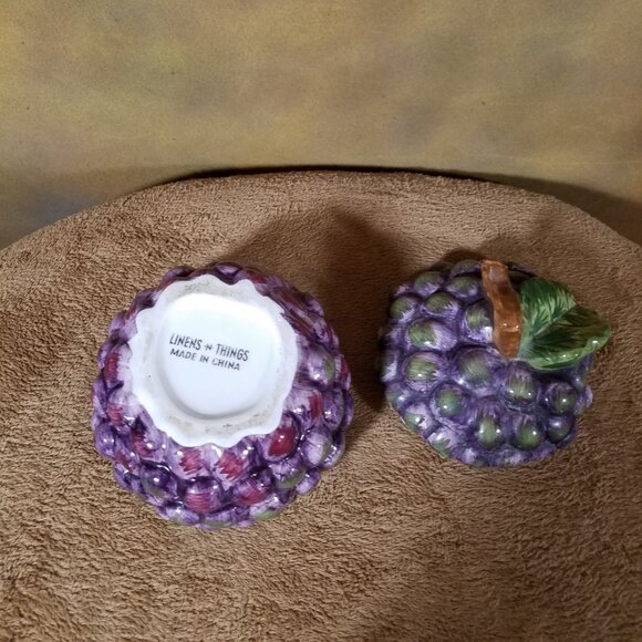 Ceramic Bunch of Grapes Trinket Holder - Picture 4 of 6